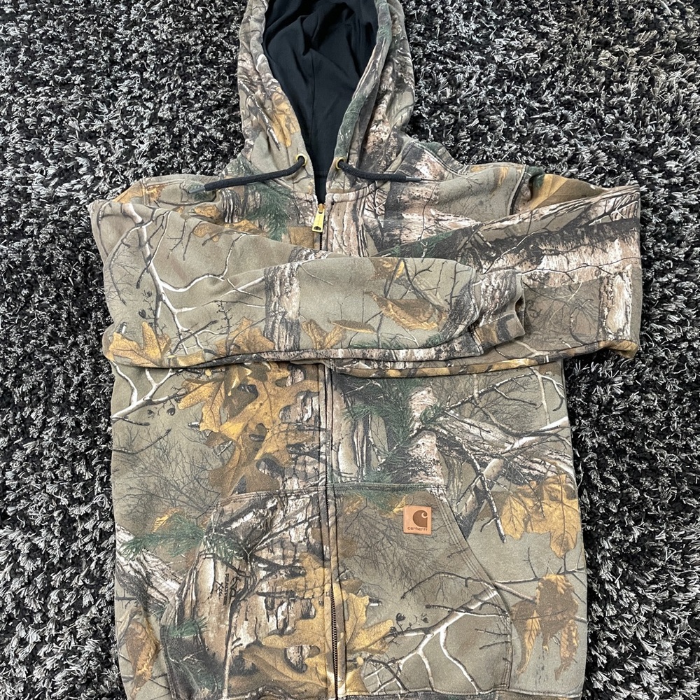 Carhartt camo hoodie